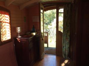 B&B / Chambres d'hotes Les Roulottes de Troussures : photos des chambres