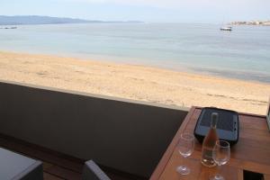 Appartements studio pieds dans l’eau : photos des chambres