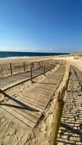 Maisons de vacances EcoKub T3 Independant Proche plages et lac : photos des chambres