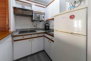 Las Antillas con piscina a pie de playa 4 pax