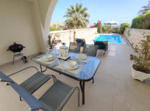 Villa with private pool just 3 minutes from the beach Rhodes Greece