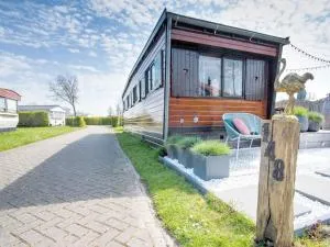 Ibiza style chalet with lounge terrace - Brouwershaven