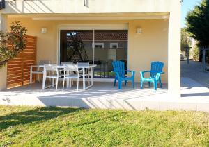 Gîte lumineux avec terrasse, jardin et parking