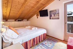 Snow Chalet 3 Elements