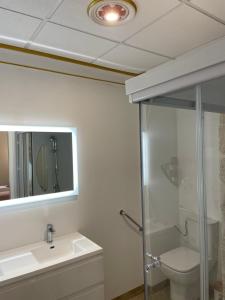 Maisons d'hotes Chambre Lyre Maison de L'Eglise du Couvent : photos des chambres