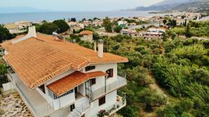 Four seasons relaxing Villa Achaia Greece