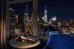 Corner King Studio Skyline room in ModernHaus SoHo