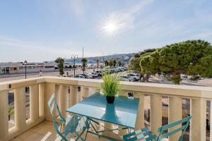 Les pieds dans l'eau par Dodo-a-Cassis - 3-star hotels in Cassis