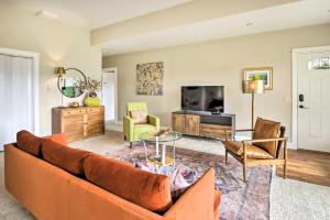 Lovely Canyon View Apartment with Patio and Yard