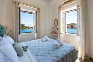 Sea Front Suite