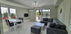 Apartments Matjan with private garages