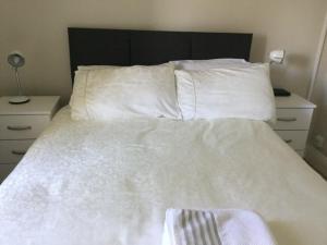 Adare Luxury Riverside Apartment