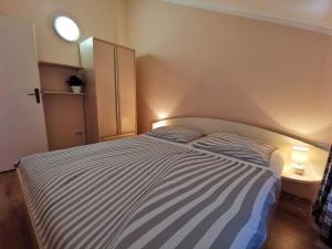 Apartment in Crikvenica 5508 