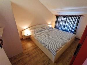 Apartment in Crikvenica 5508 