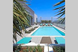 Luxury Highrise Living Downtown LA
