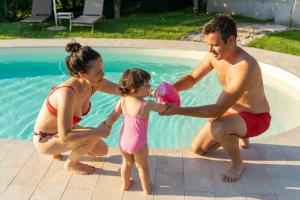 Camera Quadrupla Superior