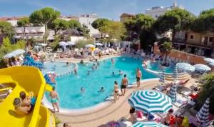 Hotel Azzurra di Gobbi Gestioni srl