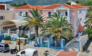 Dolphin Hotel Skopelos Greece