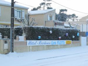 Hotels Hotel Residence Les Flots : photos des chambres