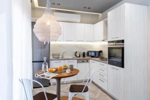 Elia & Anthos Deluxe Suites