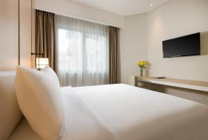 Hotel Santika Mega City Bekasi