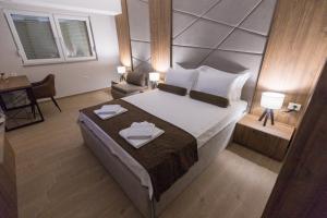 Apartments Matjan with private garages