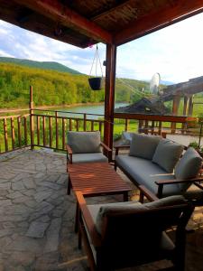 Villa Natura - Private Villa by a Lake near Vratsa