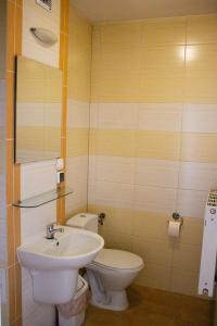 Gościniec Wstąp TU