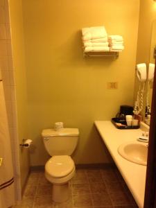 Freds Inn Restaurant & Lodging