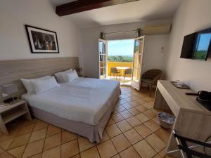 Hotels Hotel les Bouis - Vue mer : photos des chambres