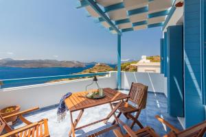 Villa Blue Sky Milos Greece