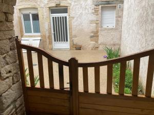 Appartements LE TOUT JOLI NID BEAUNOIS, Studio Plein centre parking : photos des chambres