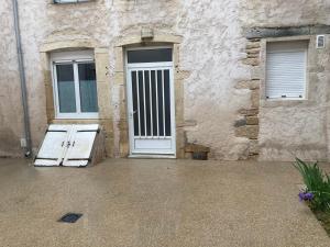 Appartements LE TOUT JOLI NID BEAUNOIS, Studio Plein centre parking : photos des chambres