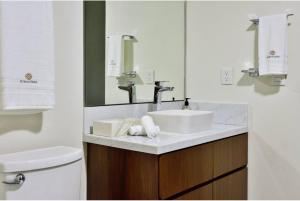 2 Bed 2Bth, Playa Royale 2507, Free WIFI