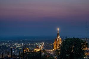 Casa Garita, 3BR in Centro, Amazing Views & Luxury Beds