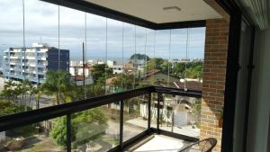 Uma quadra da praia - Vista para o Mar - Guaratuba - AC e Wi-Fi