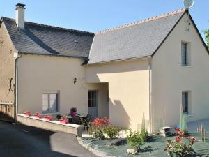 Maisons de vacances Gite Sainte-Maure-de-Touraine, 4 pieces, 6 personnes - FR-1-381-109 : photos des chambres