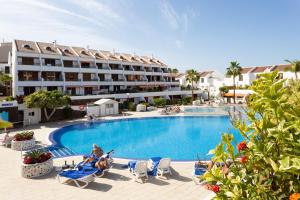 Home2Book Las Américas Beach & Pool