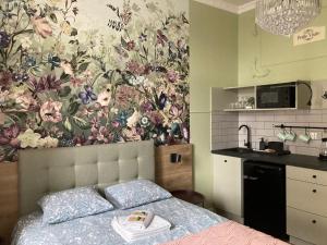 Petite Visite No18B