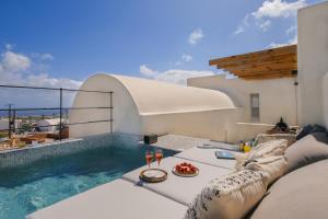 MILESTONE VILLAS Santorini Greece