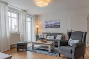 Ferienwohnung mit Schwimmbadnutzung in Sellin - Haus Strandeck FeWo 14