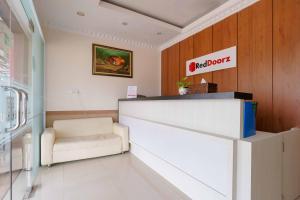 RedDoorz near Plaza Botania 1 Batam