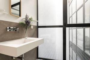 Pop Art, Alameda de Hercules,loft Casco Antiguo