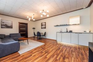 Three-Room Apartment room in Žilvinas Hotel