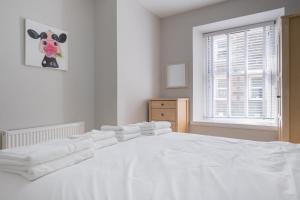 Stonehaven ground floor home with a spectacular harbour view.