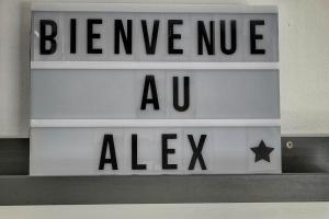 Le Alex - 800m des plages - extérieur - Verrière Côte dAzur