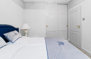 Apartament ,,Cesarski Dwór”