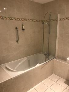 Hotels Logis Hotel restaurant Les Minotiers : photos des chambres