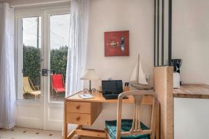 Maisons de vacances Maison avec jardin a 140m de la Plage : photos des chambres