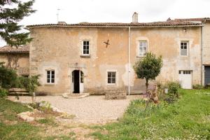 Maisons de vacances Maison de Maitre ancien logis du XVIIe : photos des chambres